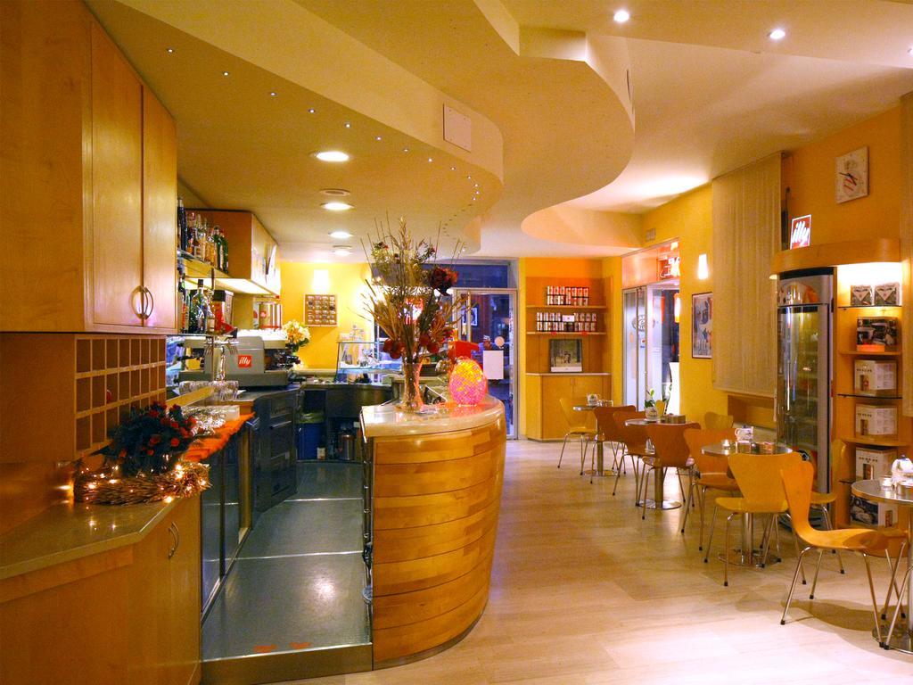 Albergo Ristorante Corsini Павулло-нель-Фриньяно Экстерьер фото